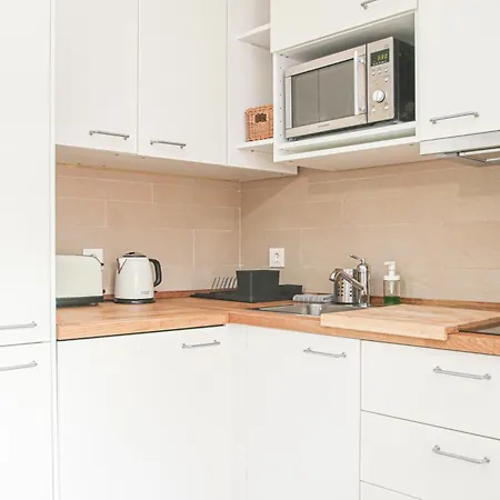 Apartamento Charming In The Center - 10m Walk Isla Magica