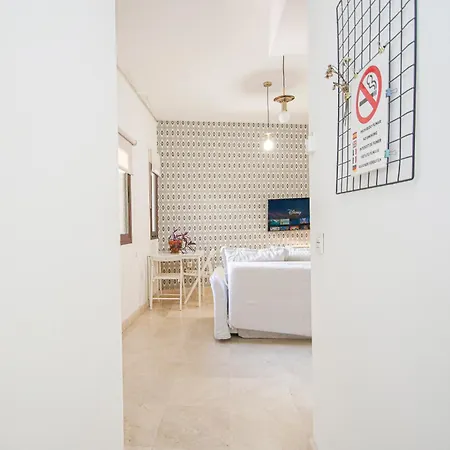 Charming In The Center - 10m Walk Isla Magica Apartamento Sevilha